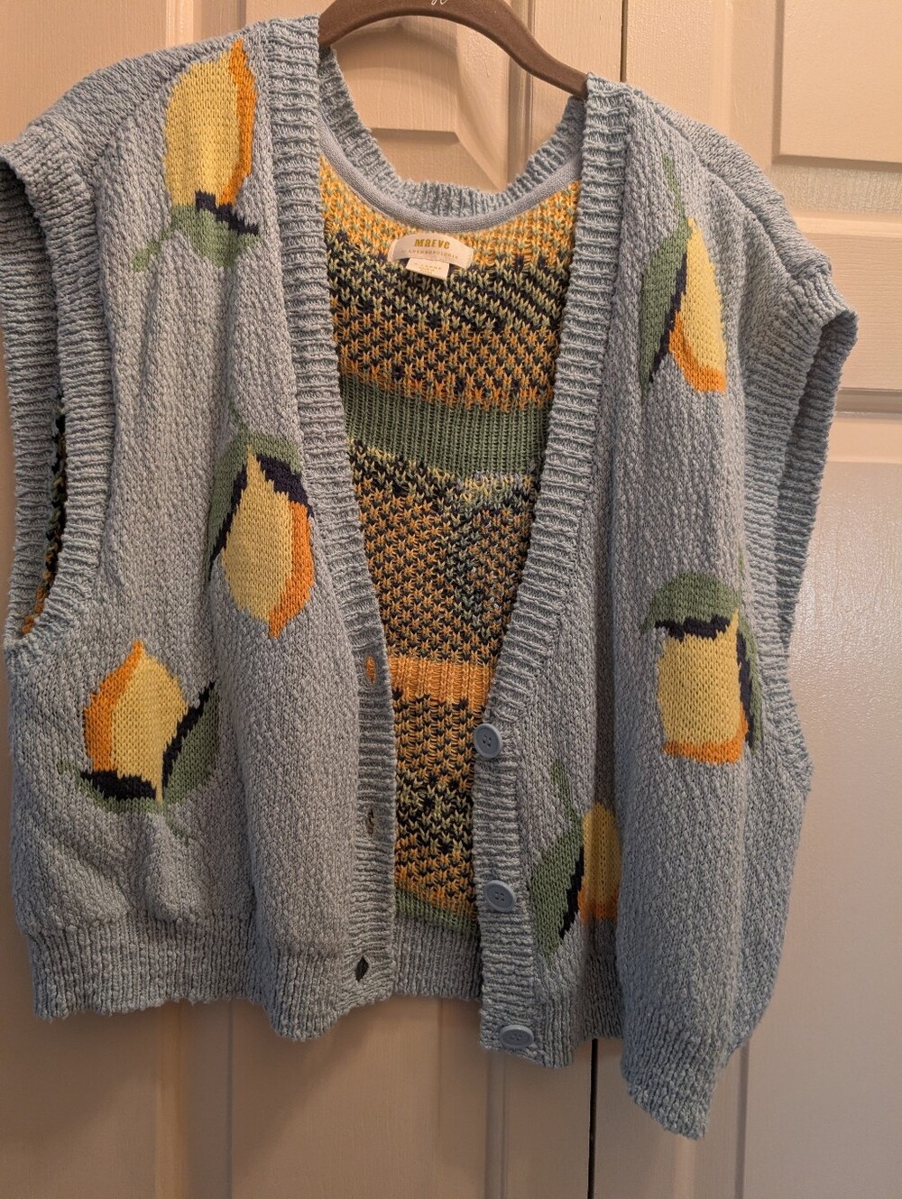 Lemon themed short Sleeve sweater with buttons